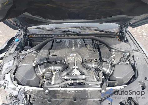 2025 BMW M8 Gran Coupe Competition z USA, uszkodzony, nr VIN WBSGV0C06SCU79322